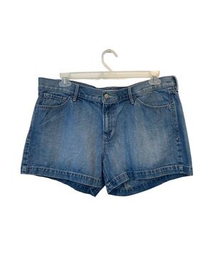Old Navy Low Rise Women's size 16 Medium Blue Denim Jean Shorts